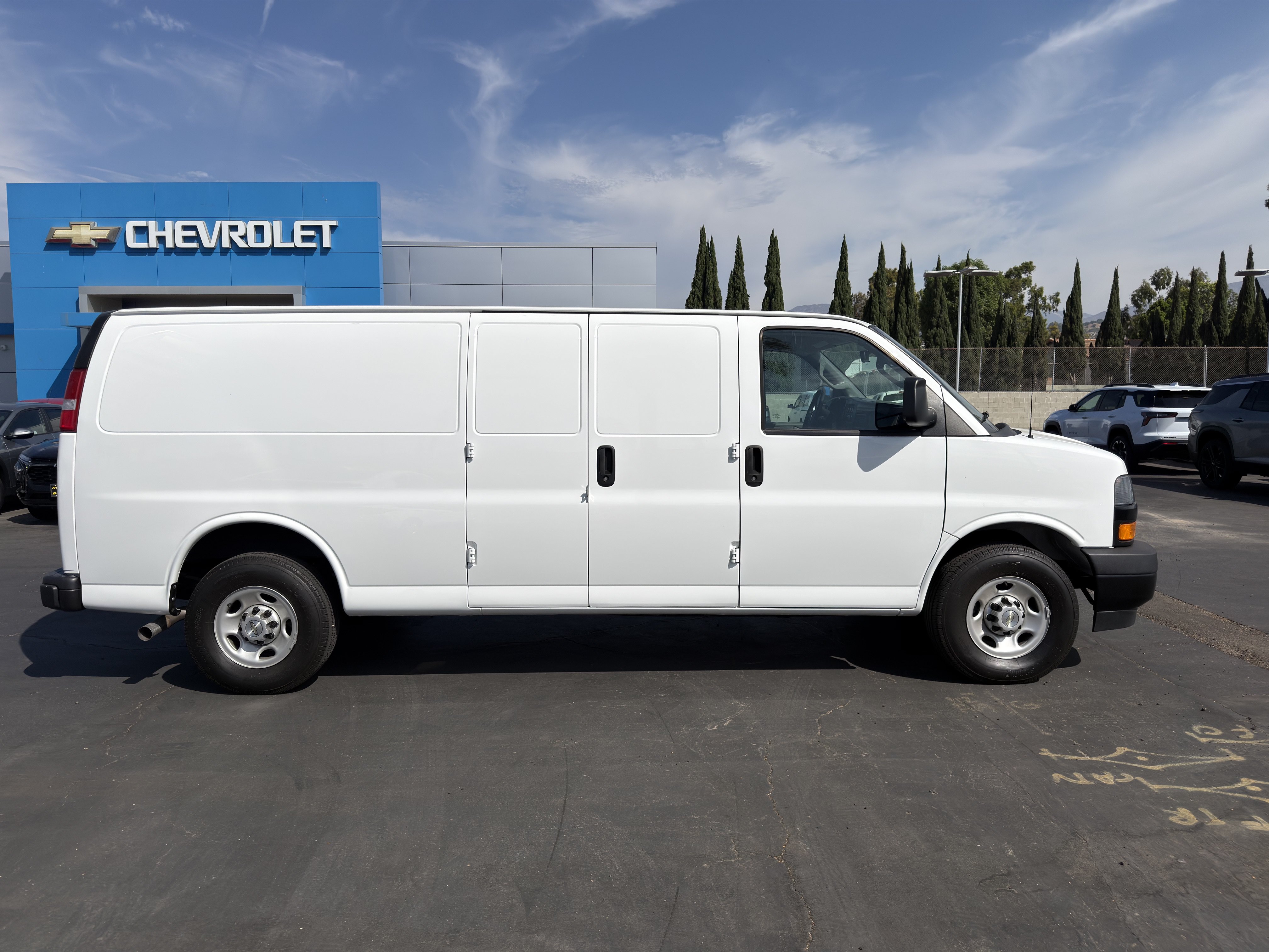 New 2023 Chevrolet Express 3500 Extended w/ Driver Convenience Package RWD image 9