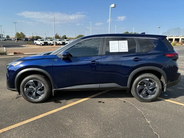 Certified 2025 Nissan Rogue SV FWD image 3