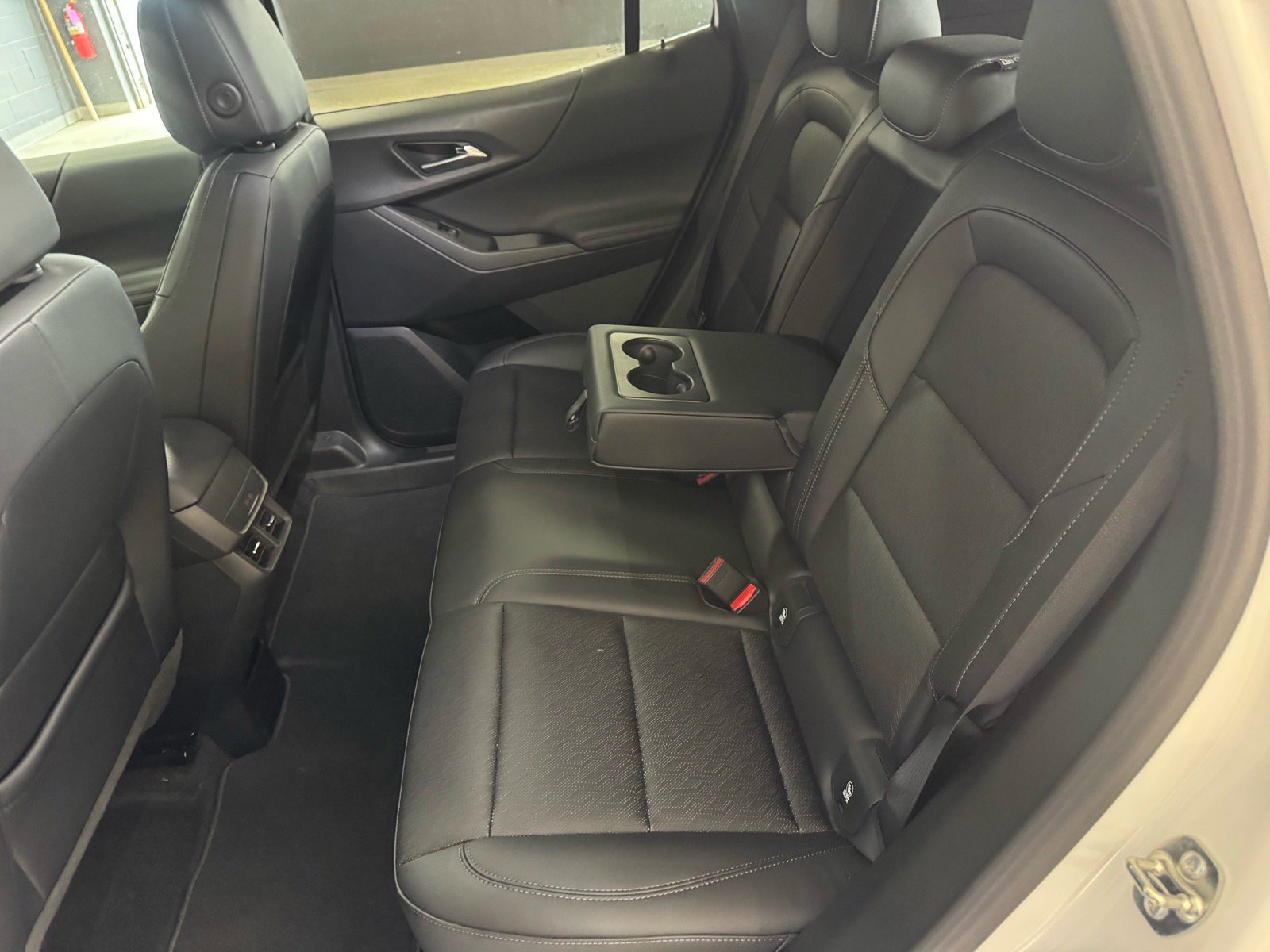Used 2026 Chevrolet Equinox LT w/ Convenience Package II AWD/4WD image 12