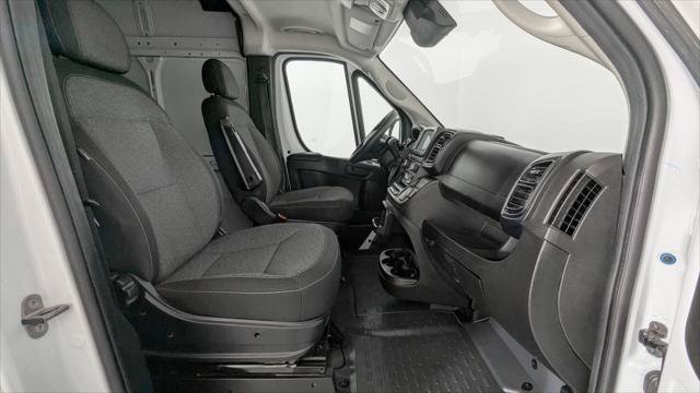 Used 2025 RAM ProMaster 2500 w/ Convenience Group FWD image 15