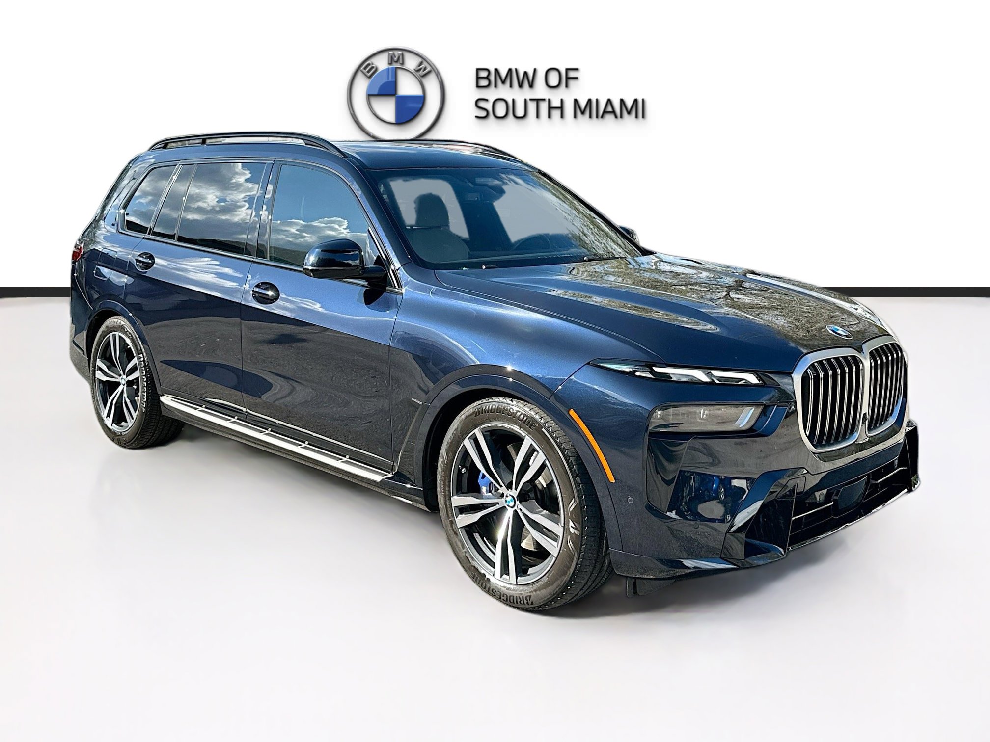Certified 2023 BMW X7 xDrive40i w/ Executive Package image 1