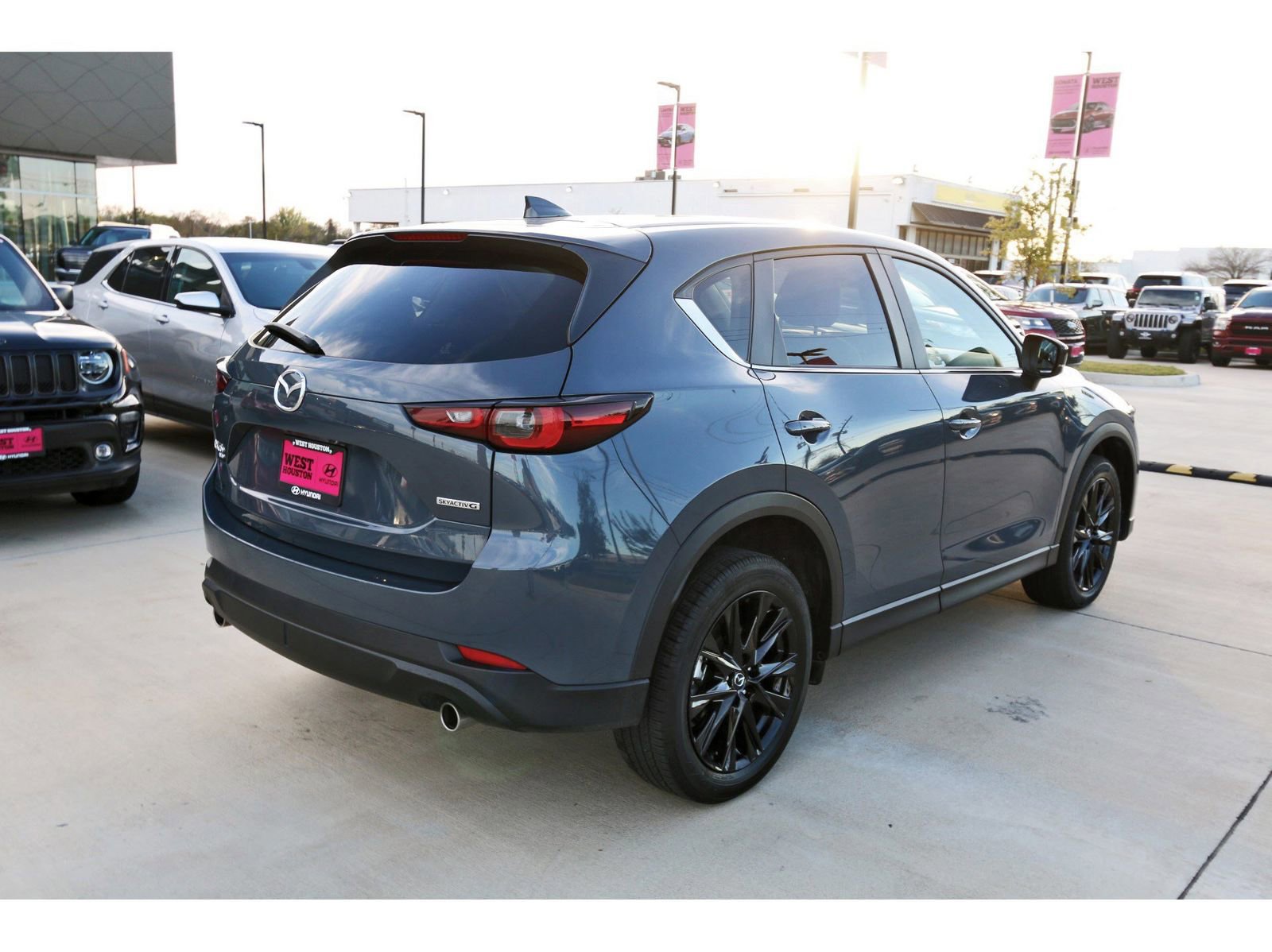 Used 2024 MAZDA CX-5 Carbon Edition image 8