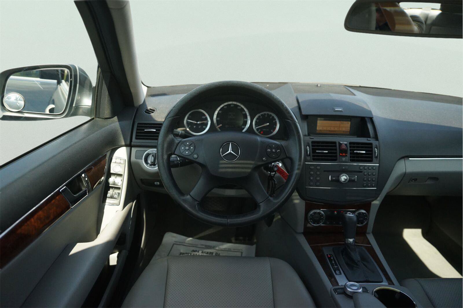 Used 2008 Mercedes-Benz C 300 Sedan image 22