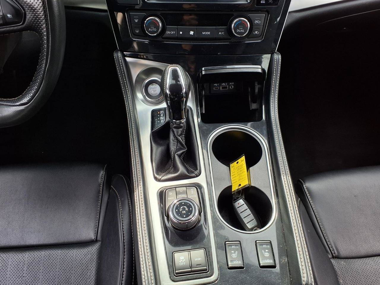 Used 2023 Nissan Maxima SL FWD image 14