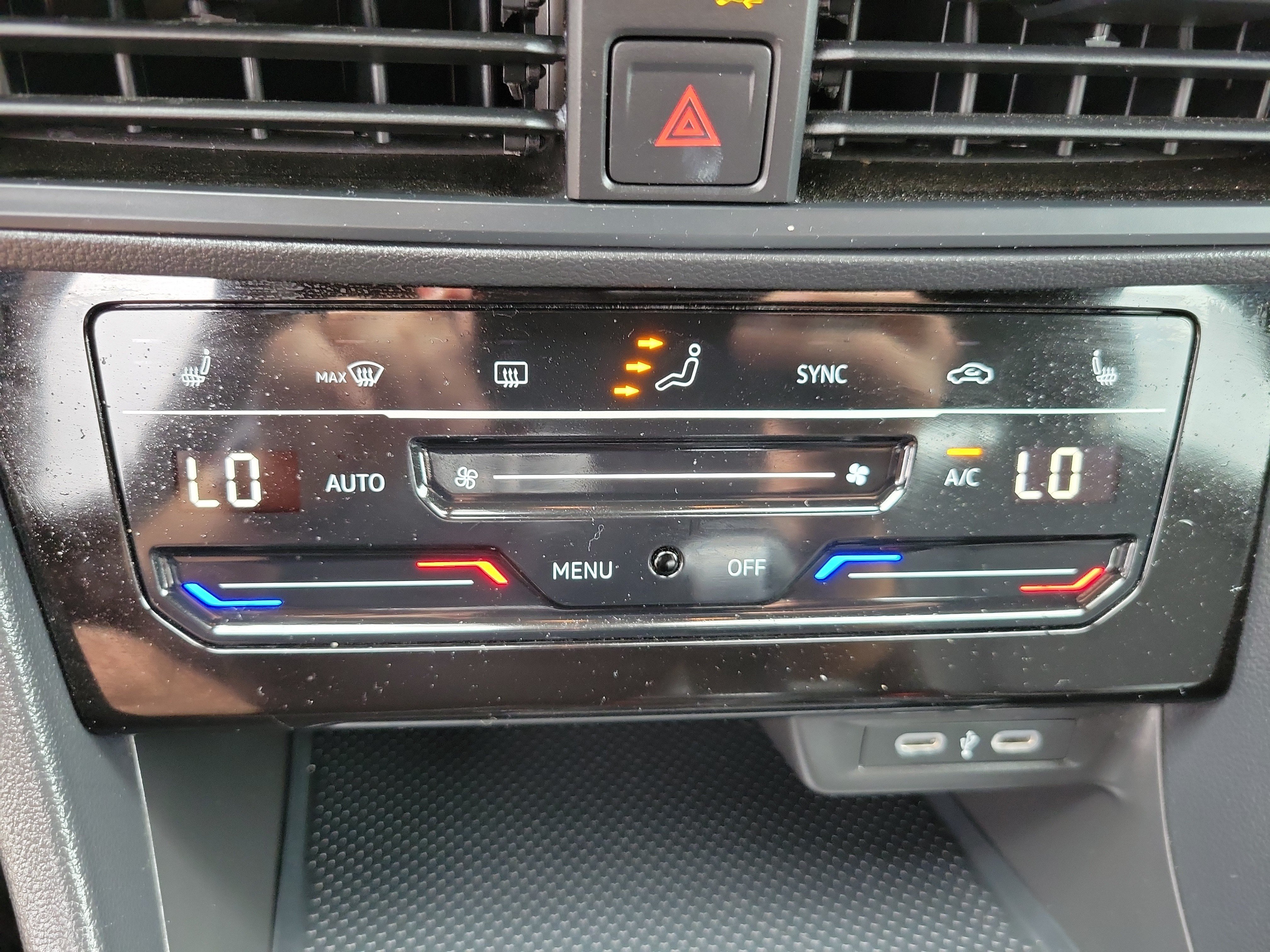 Used 2025 Volkswagen Jetta Sport FWD image 17
