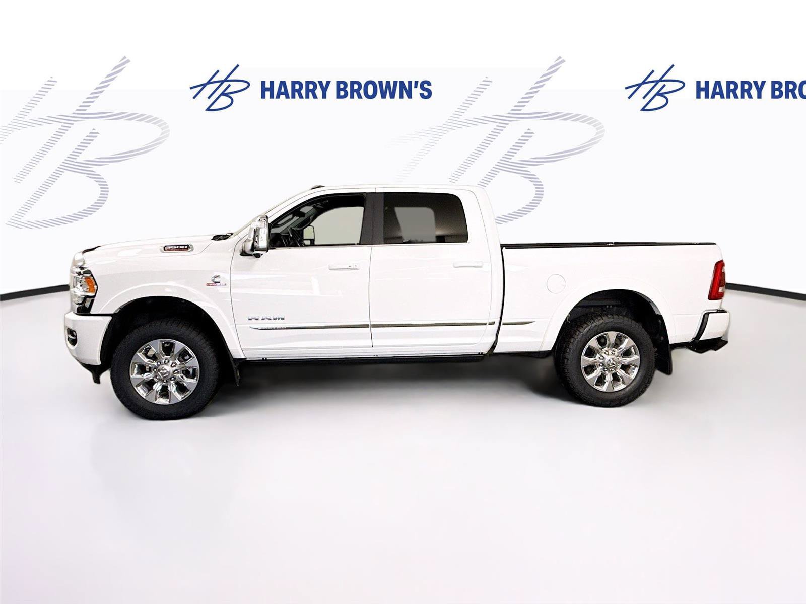 Used 2023 RAM 3500 Limited AWD/4WD image 28