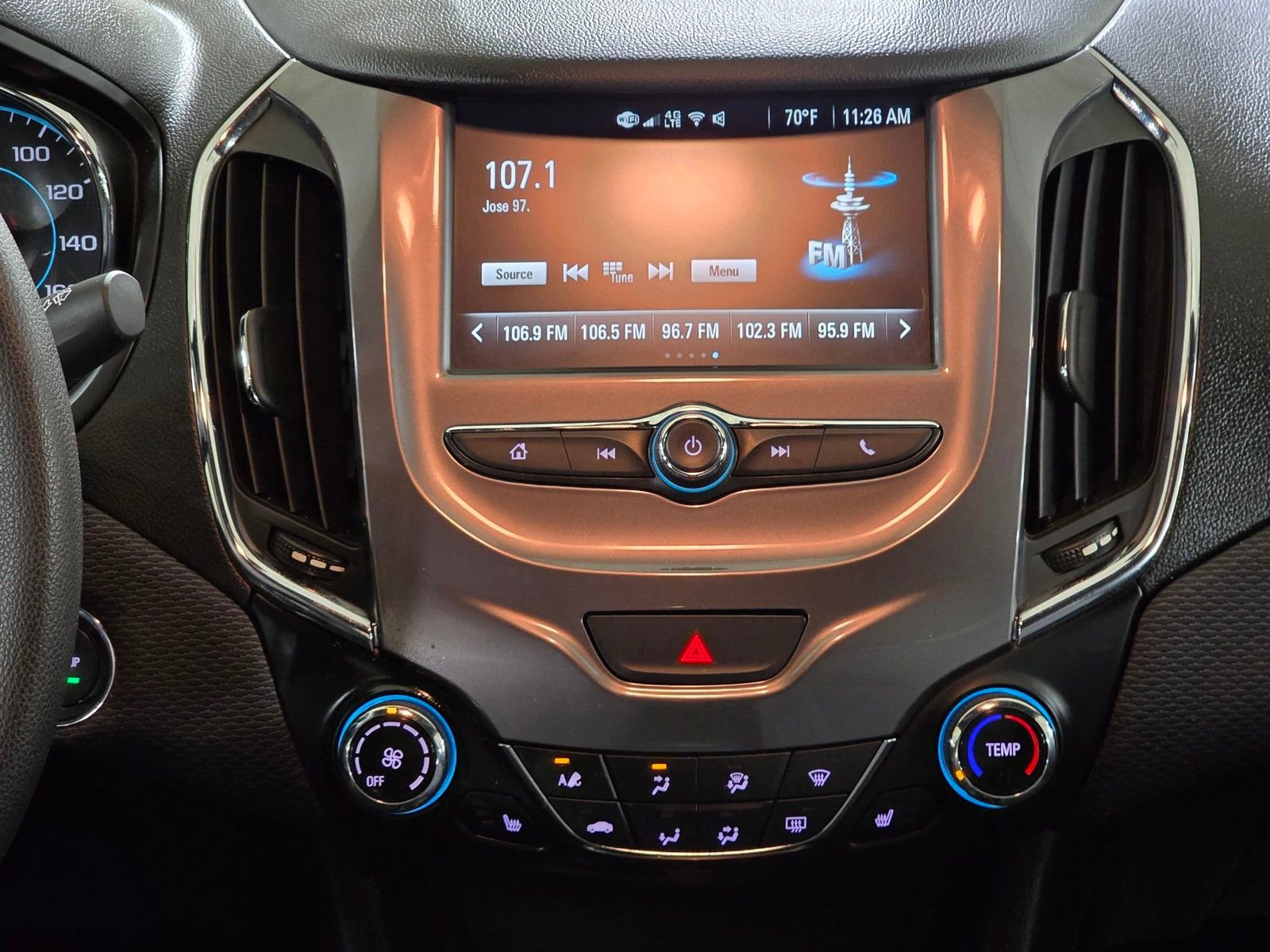 Used 2018 Chevrolet Cruze LT w/ Convenience Package image 25