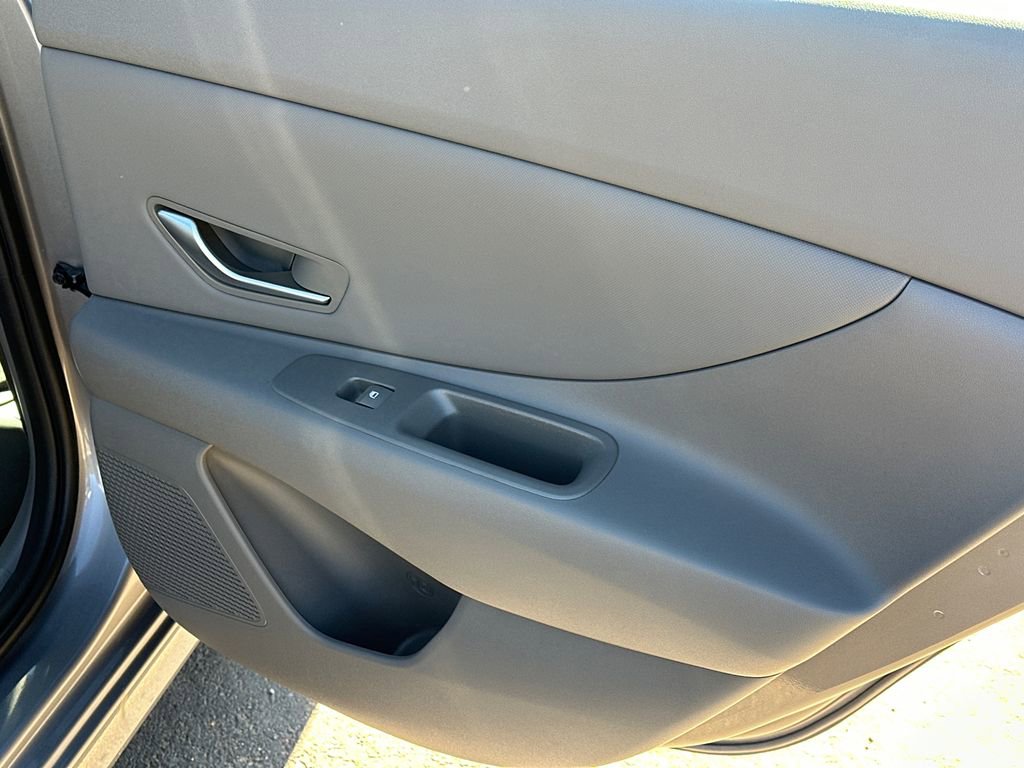 New 2026 Hyundai Elantra Sport image 15