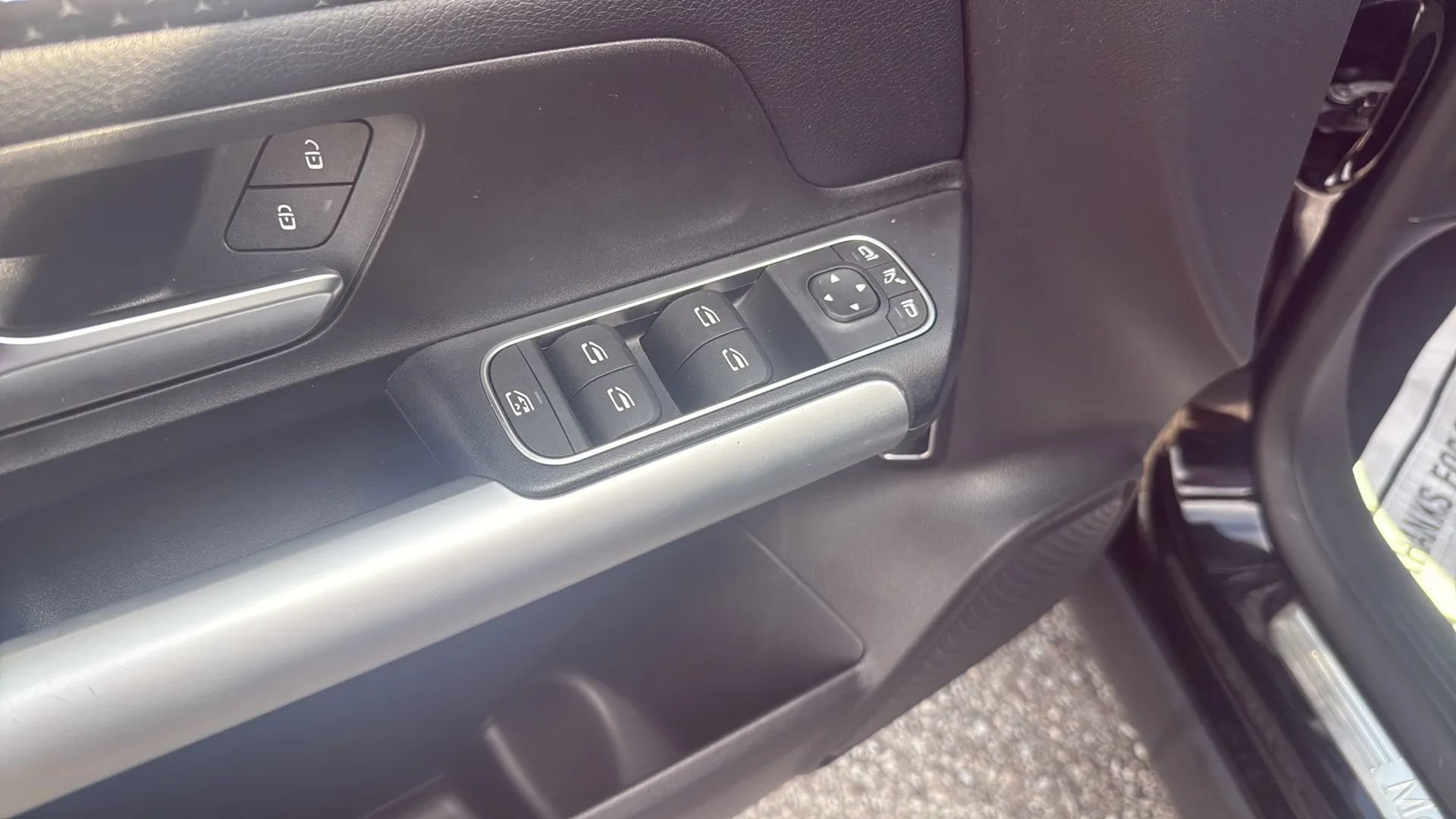 Used 2025 Mercedes-Benz GLA 250 image 13
