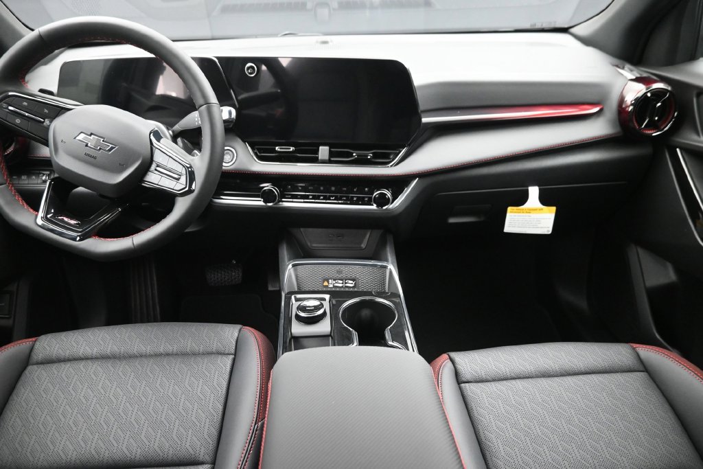 New 2027 Chevrolet Equinox RS w/ Convenience Package III AWD/4WD image 16