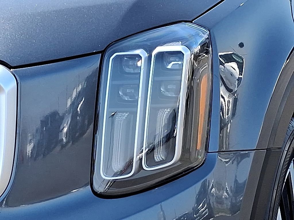 Certified 2023 Kia Telluride SX Prestige AWD/4WD image 9