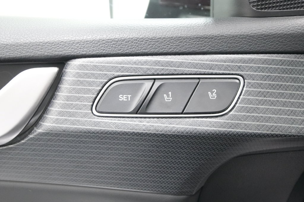 Used 2023 Hyundai Palisade Limited AWD/4WD image 17