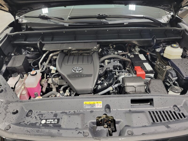 Used 2024 Toyota Highlander XLE AWD/4WD image 64
