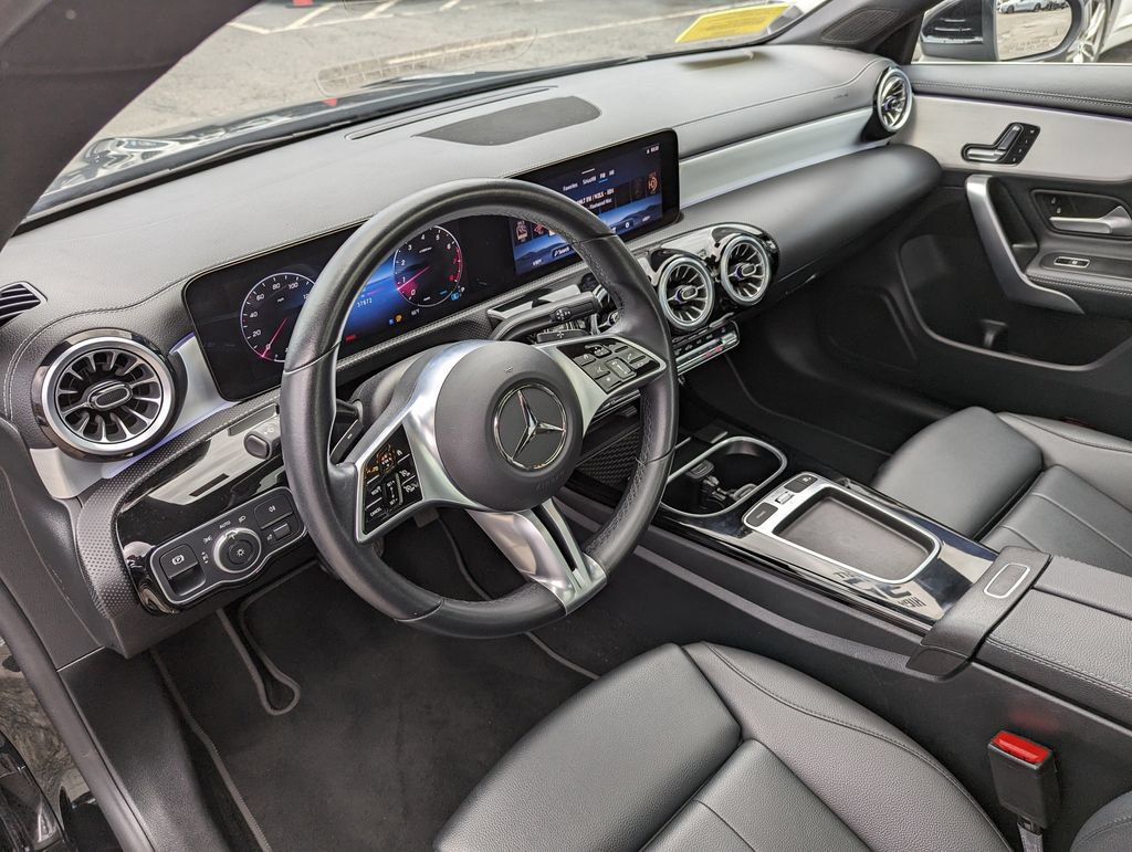 Used 2025 Mercedes-Benz CLA 250 4MATIC image 12