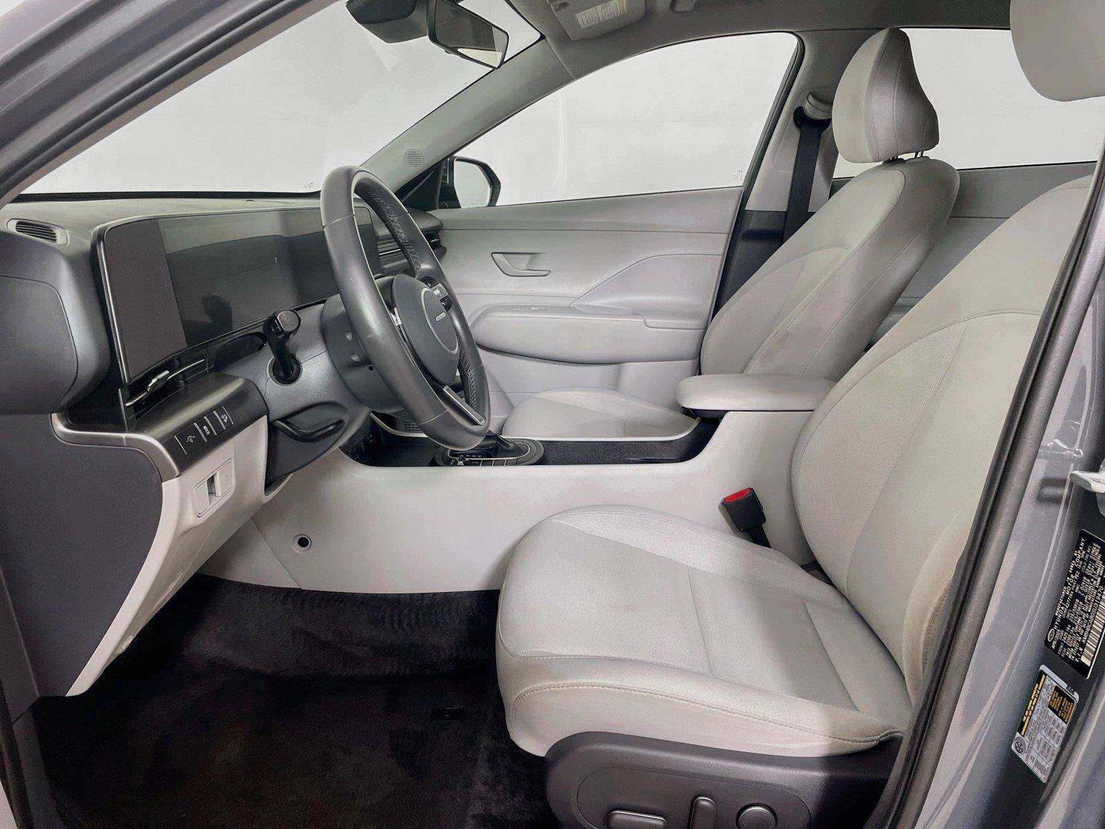 Used 2025 Hyundai Kona SEL AWD/4WD image 5