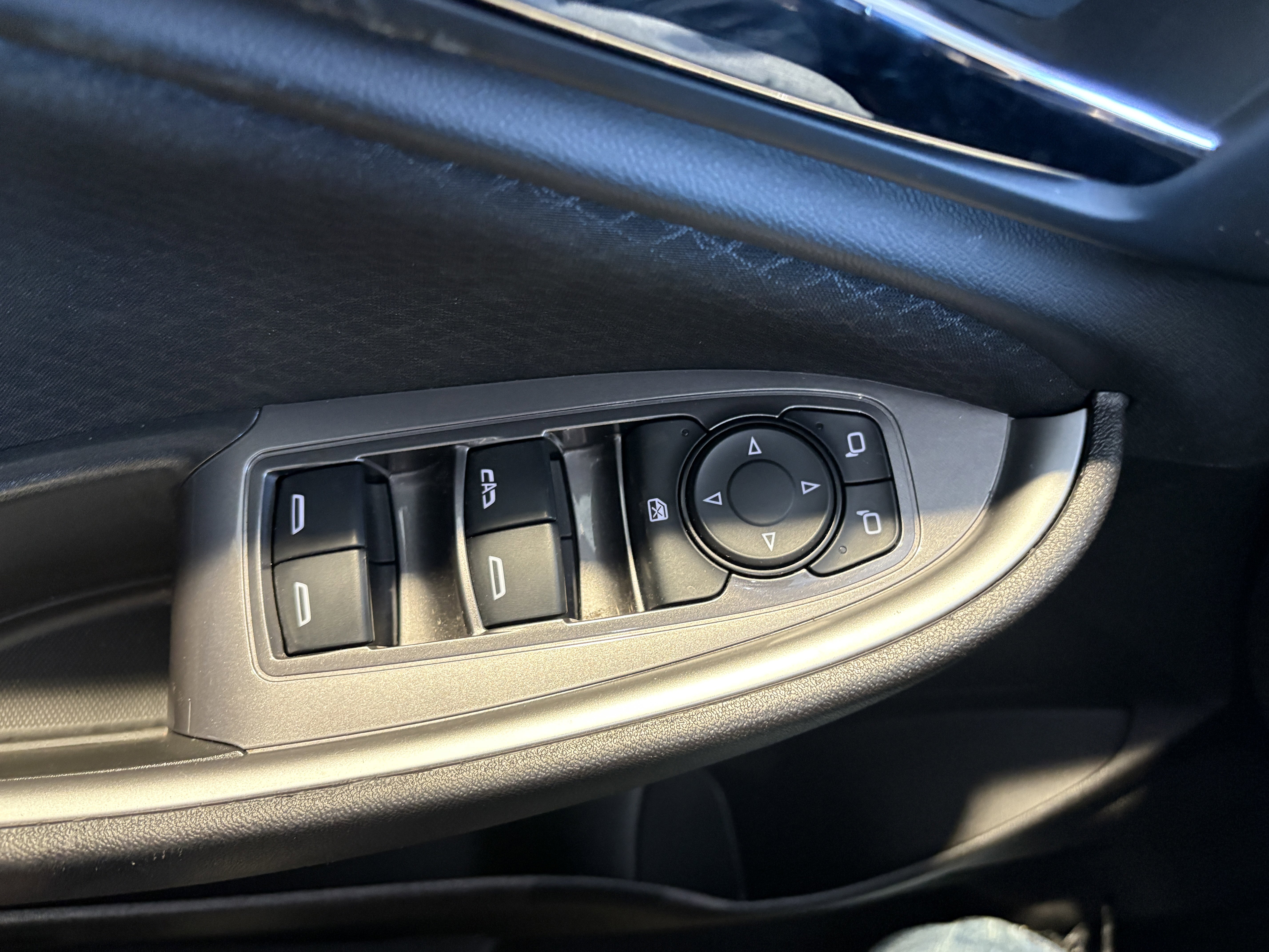 Used 2025 Chevrolet Malibu LT image 10