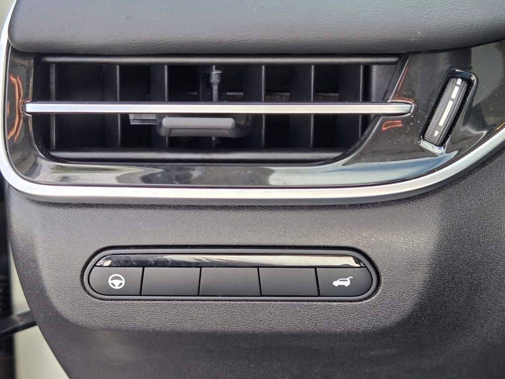 Certified 2023 INFINITI QX60 Luxe w/ Cargo Package image 28