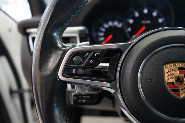 Used 2018 Porsche Macan image 34