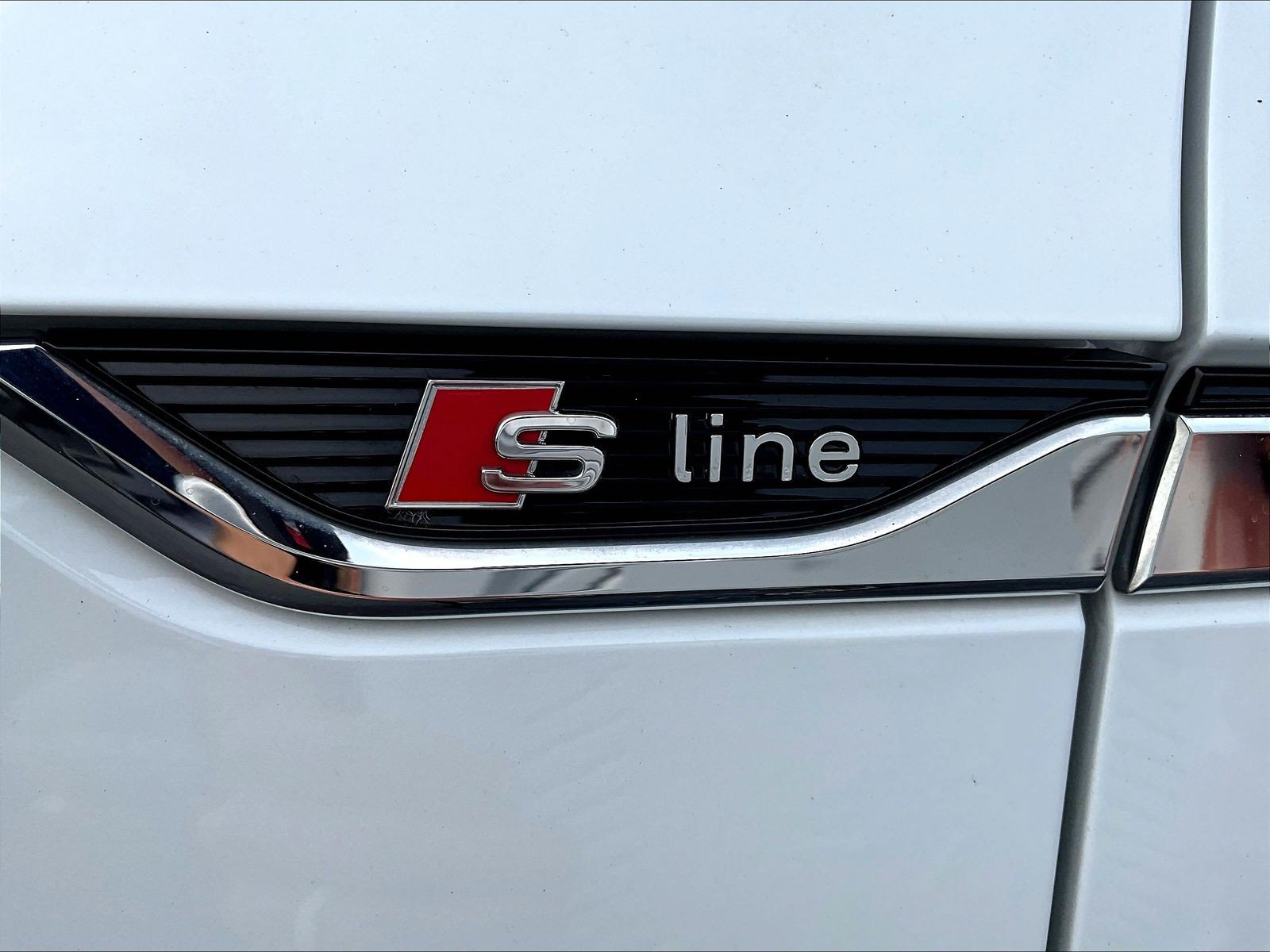 Used 2018 Audi A5 2.0T Premium Plus w/ Premium Plus AWD/4WD image 24