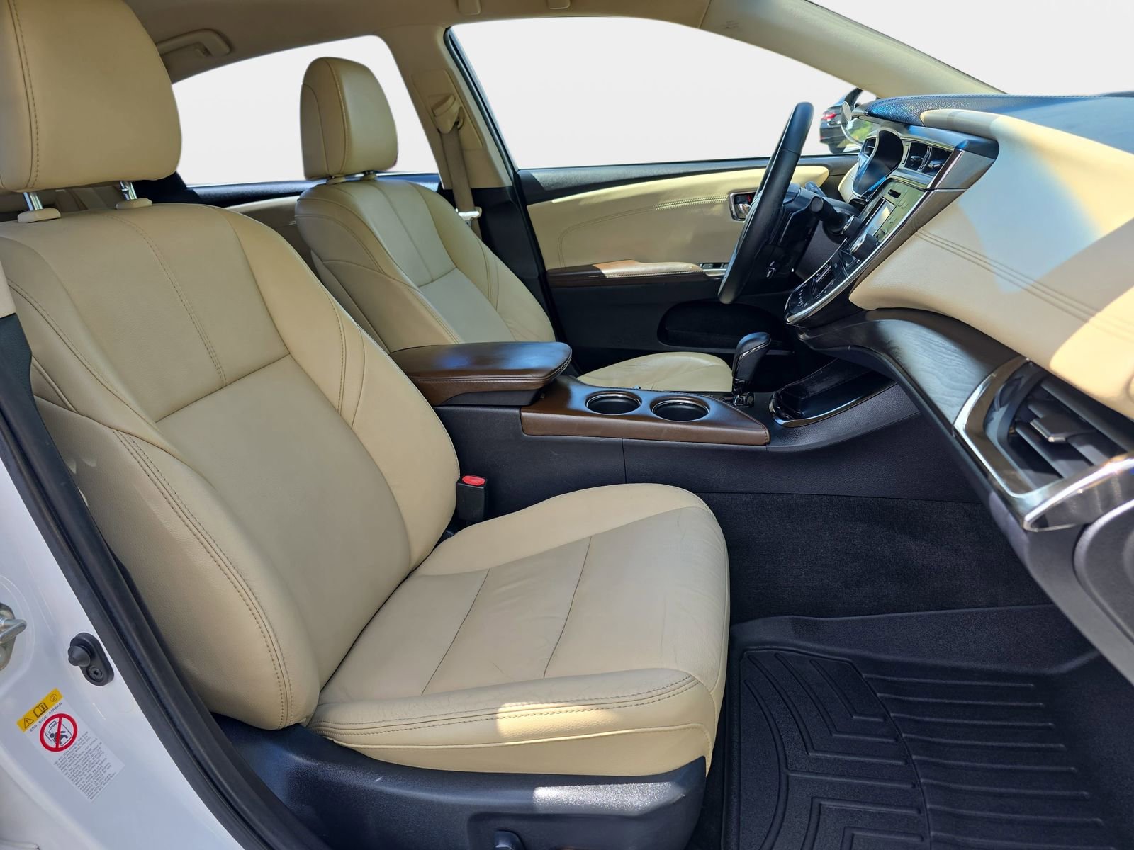Used 2016 Toyota Avalon XLE FWD image 10