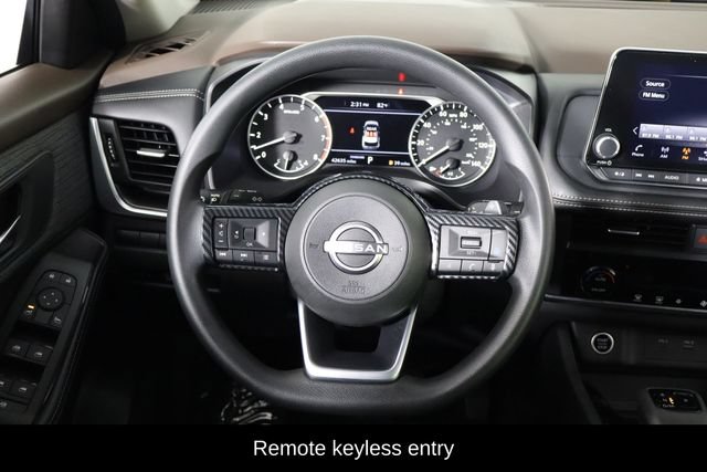Used 2023 Nissan Rogue SV FWD image 6