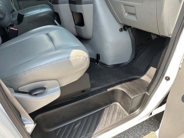 Used 2010 Ford E-250 and Econoline 250 E-250 ( NATURAL GAS) ONLY image 10