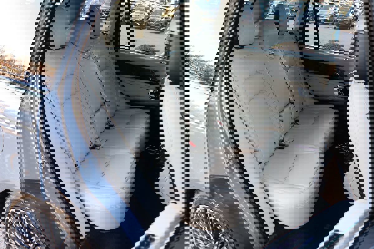 Used 2021 Land Rover Range Rover P525 Westminster Edition LWB image 45