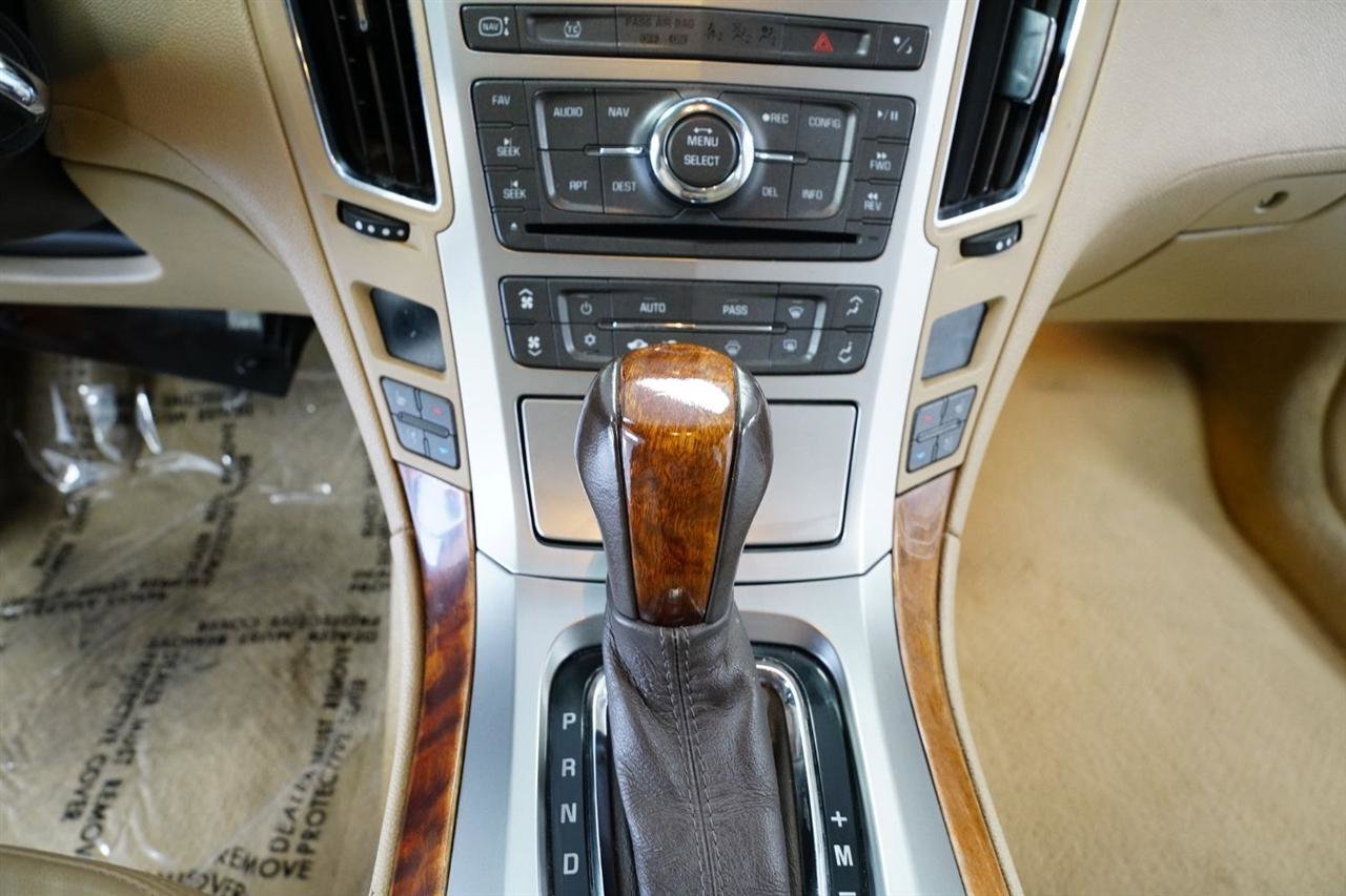 Used 2008 Cadillac CTS 3.6 w/ Luxury Level Two Package RWD image 18