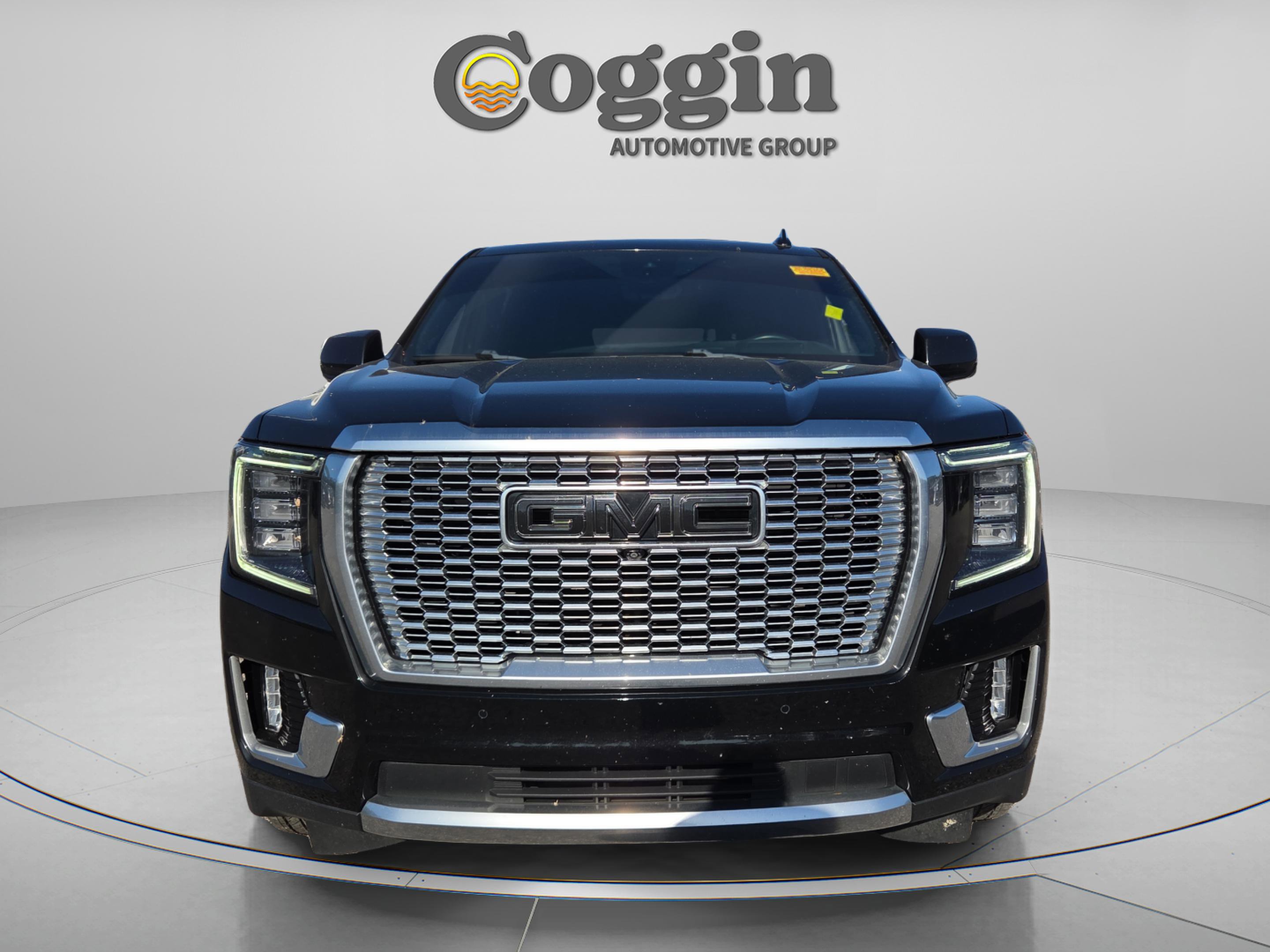 Used 2023 GMC Yukon XL Denali w/ Denali Reserve Package image 8