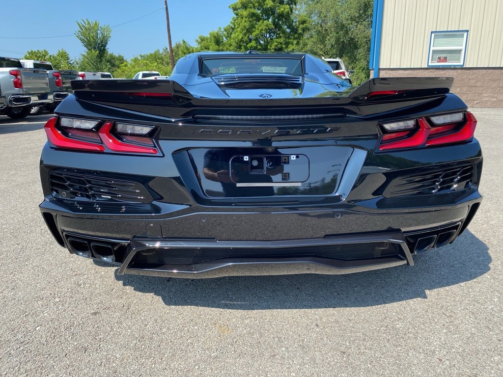 New 2025 Chevrolet Corvette E-Ray w/ Battery Protection Package image 4