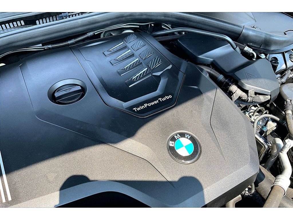 Used 2020 BMW 330i Sedan w/ M Sport Package RWD image 31
