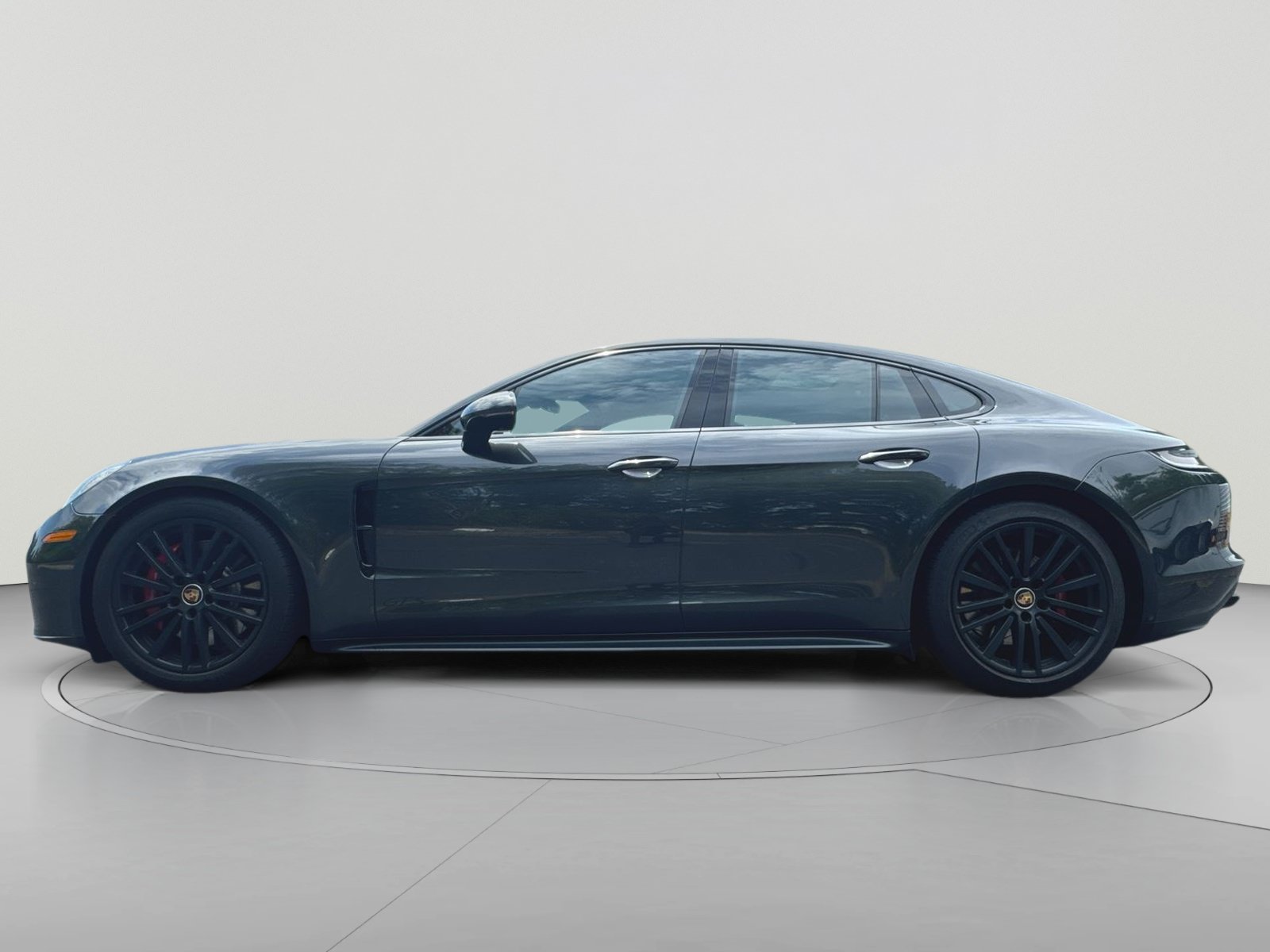 Used 2021 Porsche Panamera GTS AWD/4WD image 8