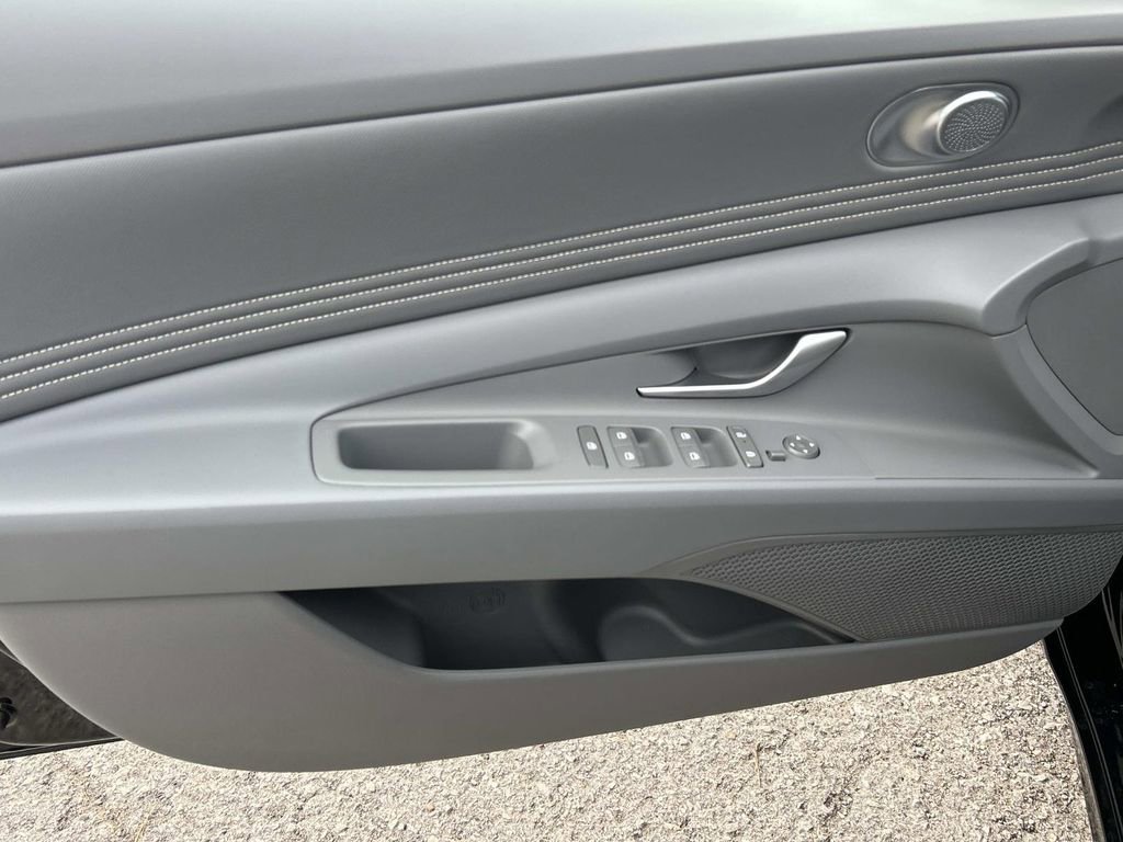 New 2026 Hyundai Elantra Sport FWD image 14