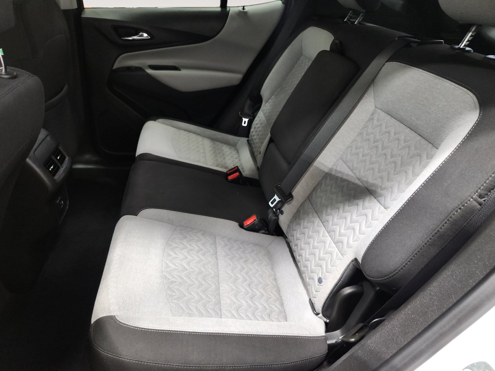 Used 2022 Chevrolet Equinox LT AWD/4WD image 13