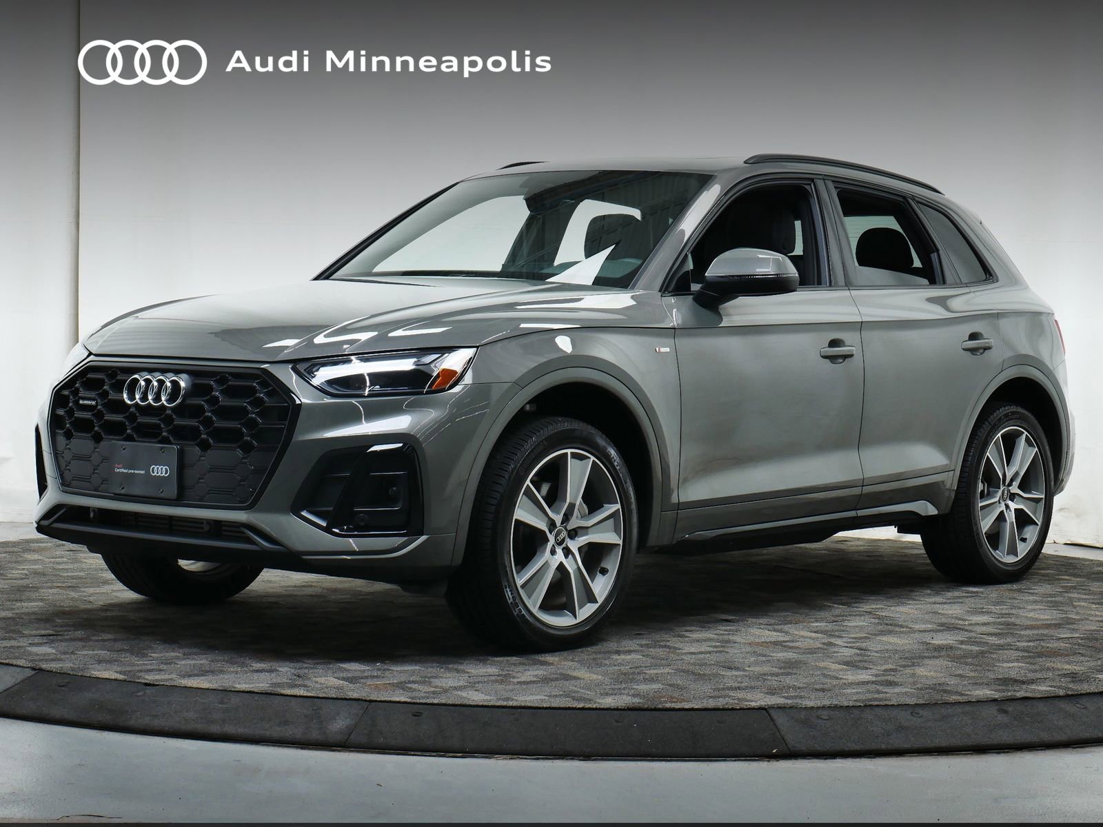 Certified 2025 Audi Q5 2.0T Premium w/ Convenience Plus Package