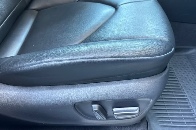 Used 2023 Toyota Highlander XLE FWD image 24