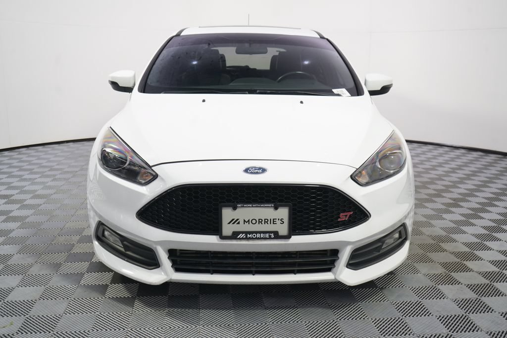 Used 2018 Ford Focus ST w/ Equipment Group 401A FWD image 10