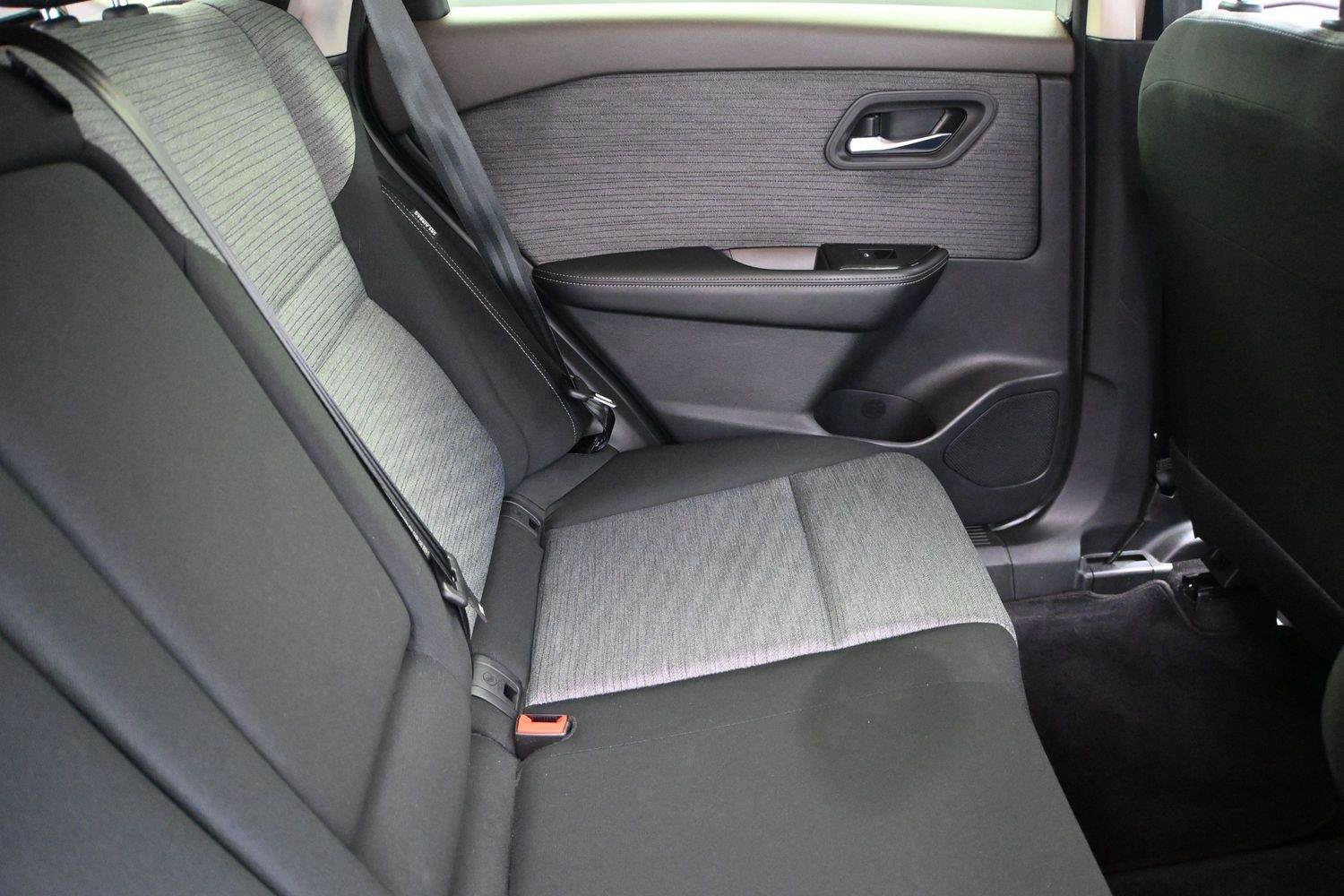 Used 2023 Nissan Rogue SV AWD/4WD image 21