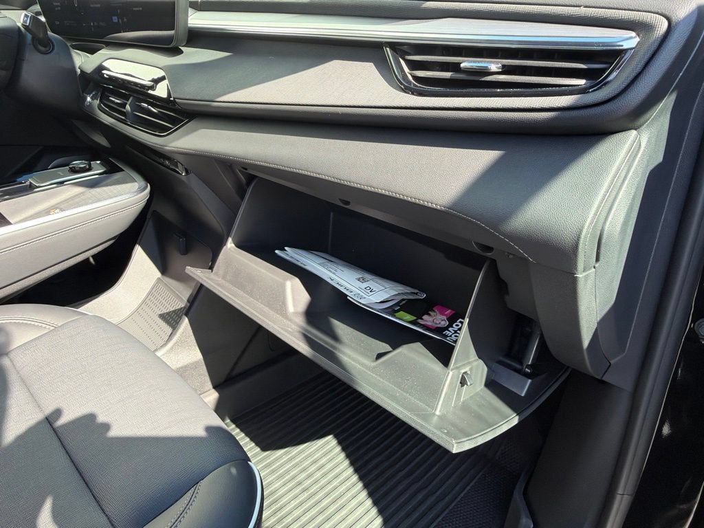 Used 2025 Buick Enclave Preferred w/ LPO, Floor Liner Package FWD image 41