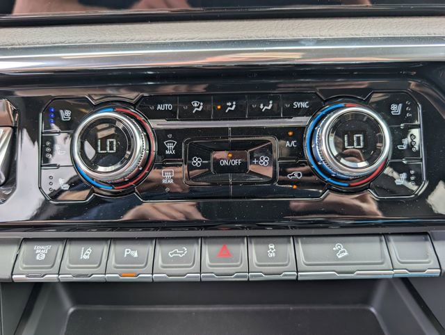 New 2025 GMC Sierra 2500 Denali w/ Denali Reserve Package image 20