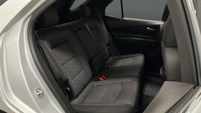 Used 2018 Chevrolet Equinox LT image 25