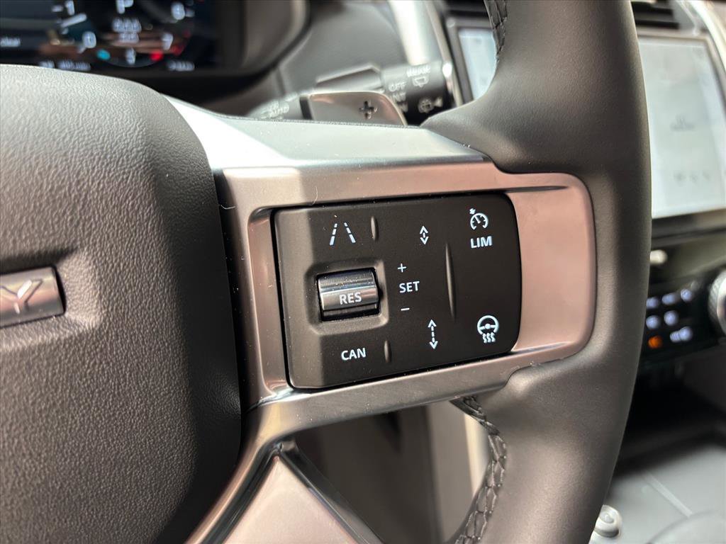 New 2026 Land Rover Discovery Limited Edition AWD/4WD image 20