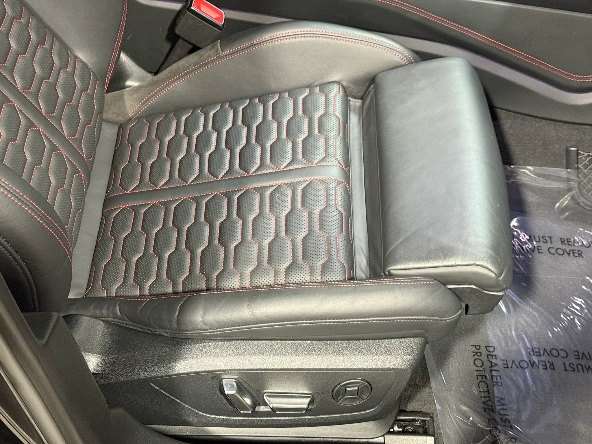 Used 2021 Audi RS 6 w/ Carbon Optic Package image 54