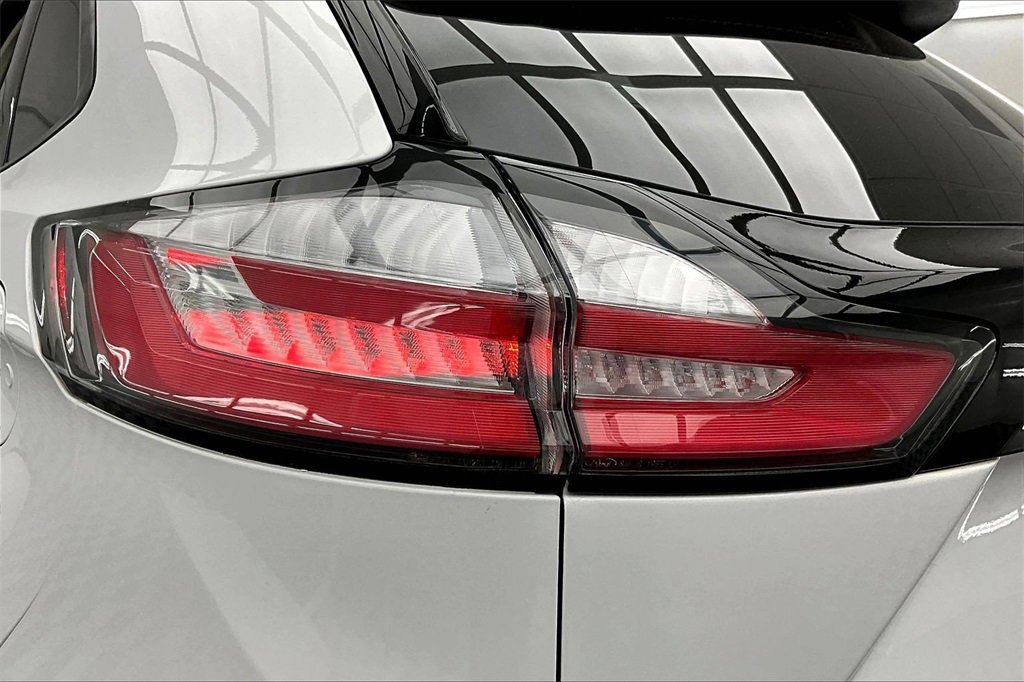 Used 2024 Ford Edge SE image 30