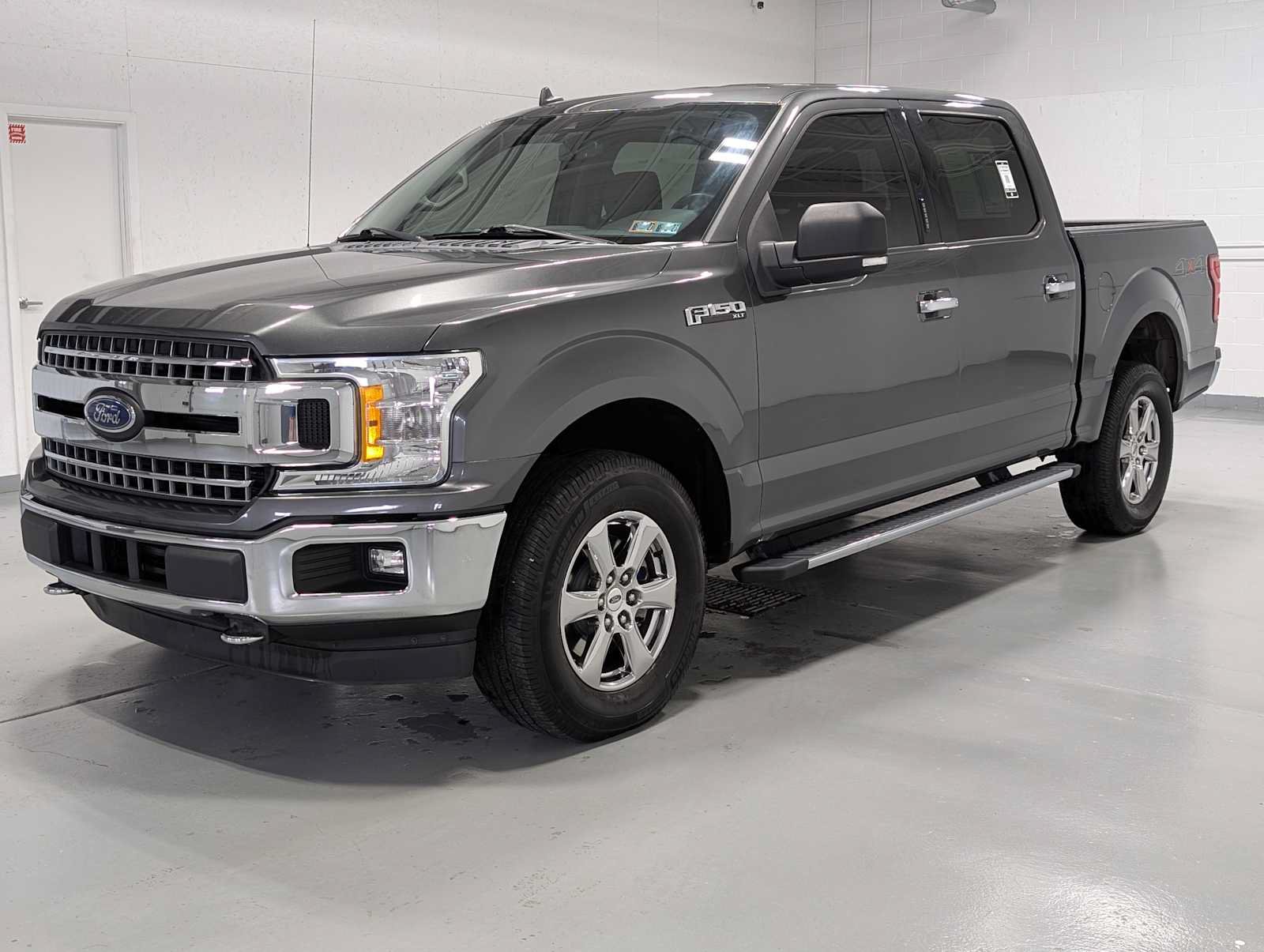 Used 2019 Ford F150 XLT w/ Equipment Group 302A Luxury AWD/4WD image 1