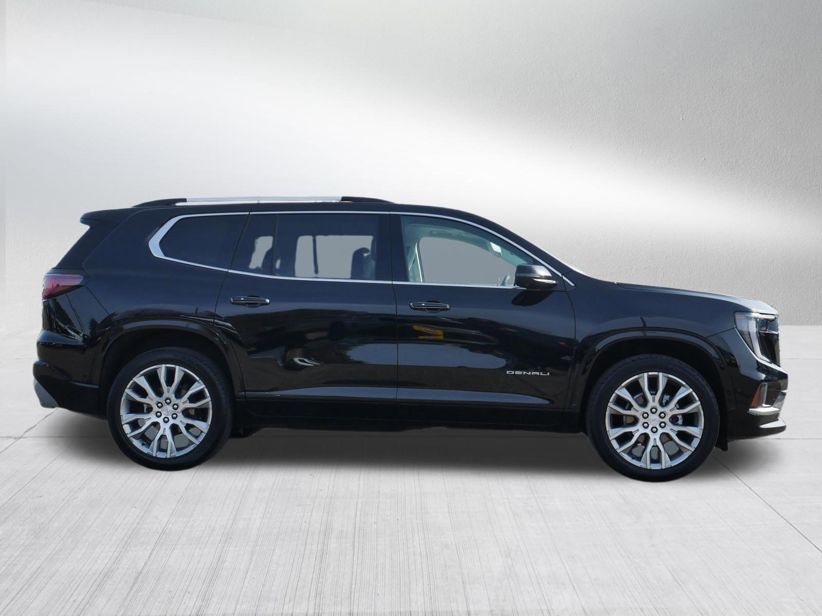 Certified 2025 GMC Acadia Denali w/ Super Cruise Package image 8