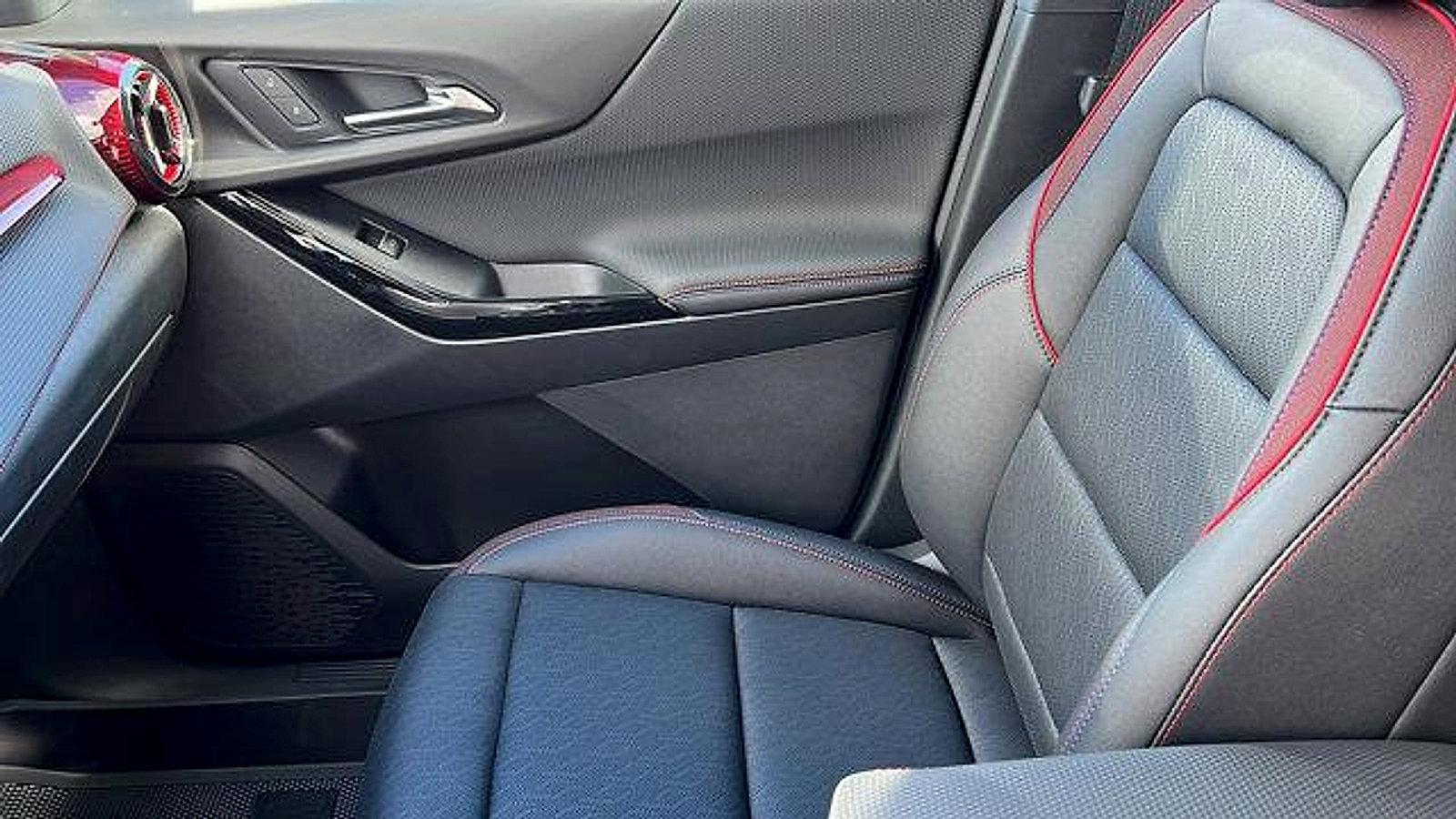 New 2026 Chevrolet Equinox RS w/ Convenience Package III image 19