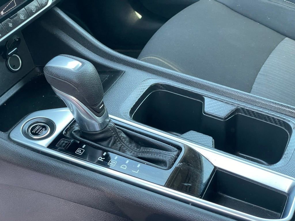 Certified 2021 Nissan Sentra SV FWD image 23