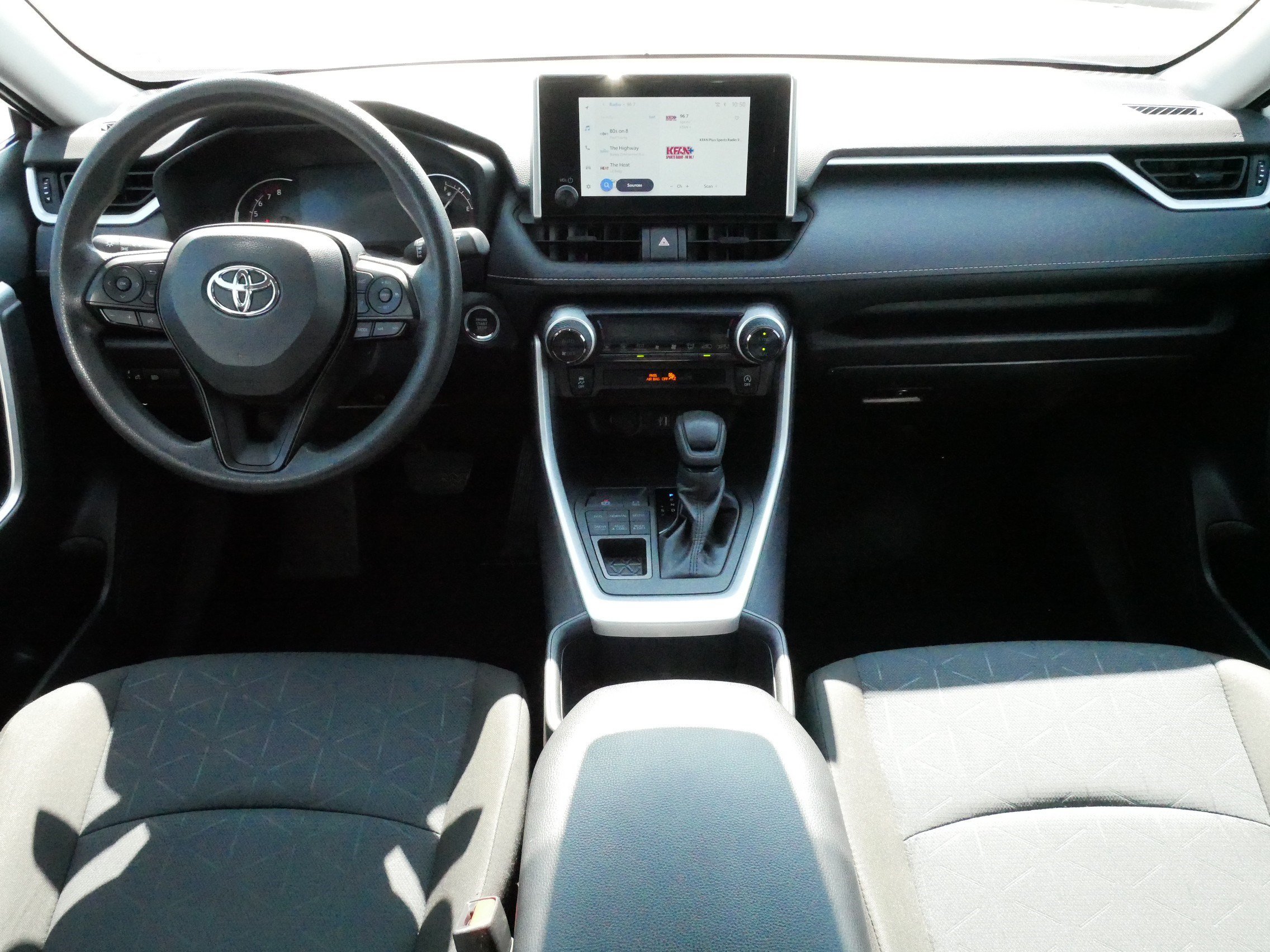 Certified 2025 Toyota RAV4 XLE AWD/4WD image 10