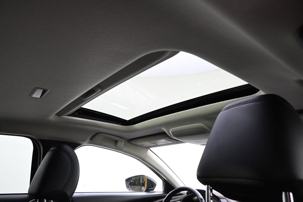 Used 2023 MAZDA CX-30 2.5 Turbo w/ Premium Package image 17